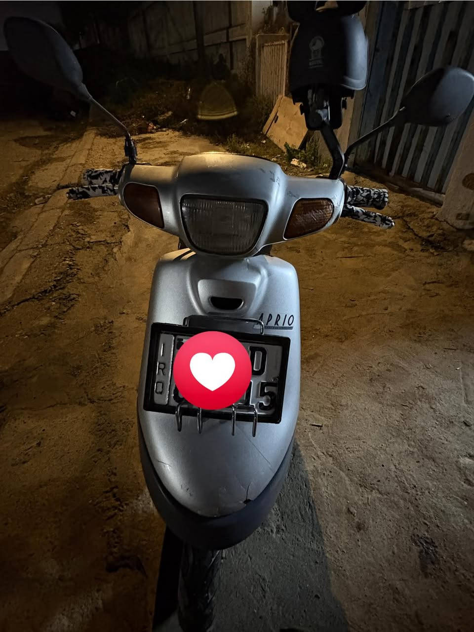 بوتين حديث للبيع الدراجه نضيفه حيل مرقمه رقم موصل السعر 1550للتواصل ***********
