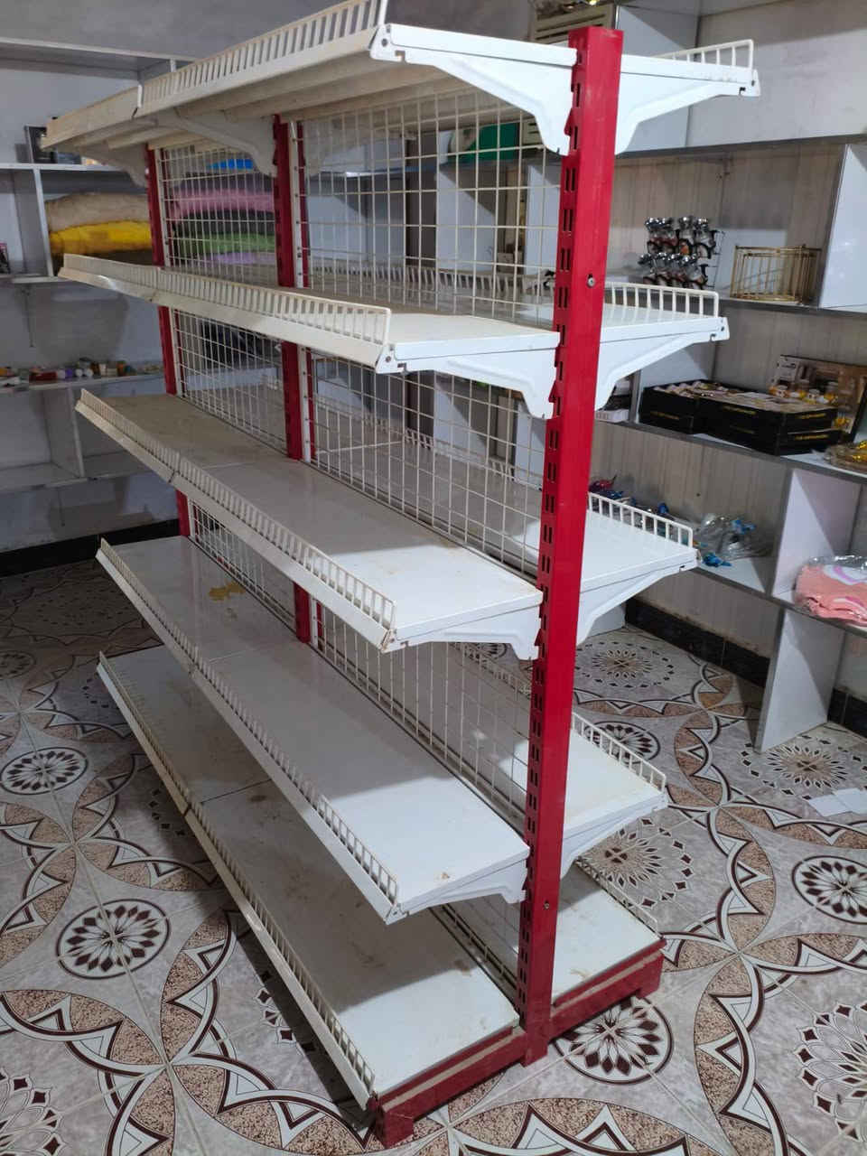 رفوف سفينه جديد حديد ثقيل مع سلات اكباس اثنين
تجي وحده سفينه جديد حديد ثقيل ونضيفه بيها صفحتين 
مكاني بصره ابو خصيب 
سعرهن كلهن ب200
رقمي صاحب رفوف 
***********
