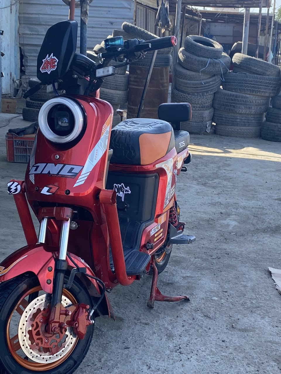 سلام وعليكم دراجه شحن للبيع اكس 900
دراجه نضيفه فول موصفات بك رجوع4 سرع دروعه شاشه ايباد دراجه صارلها شهرين من جايبها لايت اشاير يمنه يسره تايرات جديده سرعه 70 حقيقي بك لايت المكان بغداد الدوره ابو دشير الرقم ***********❤️
