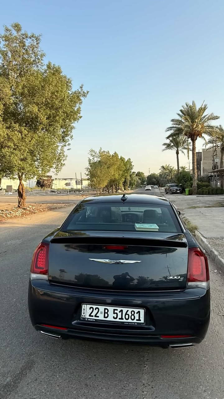 كرايسلر 2018 s300   وارد كندي v6 ماشيه 95 الف  لون مميز 7 شذرات
الحادث جاملغ امامي وبنيد ولجاملغ الخلفي  صبغ  كلير بدون ايرباك السياره سعره 222بيه مجال 

+964 772 857 2838

***********
