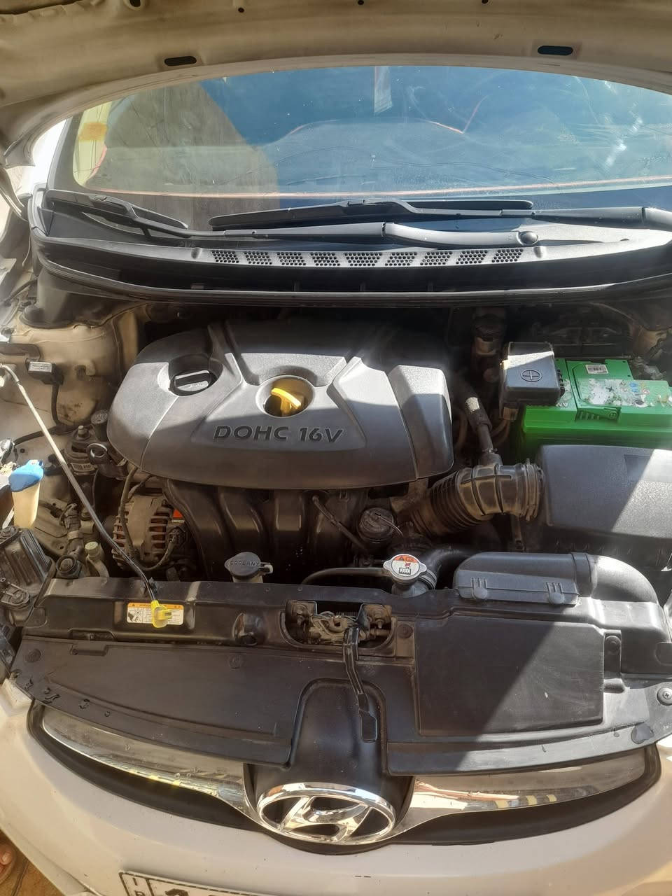 السلام عليكم النتره خليجي ٢٠١٢ماشيه ٢٠٨ كير سليم محرك سليم تخم تاير جديد سياره مال بيت عله ايدي بيه صبغ جاملغ خلفي والباقي مكفول السعر ١١٣ وبيه مجال مكان السياره  ابو غريب النصر والسلام هاتف ***********
