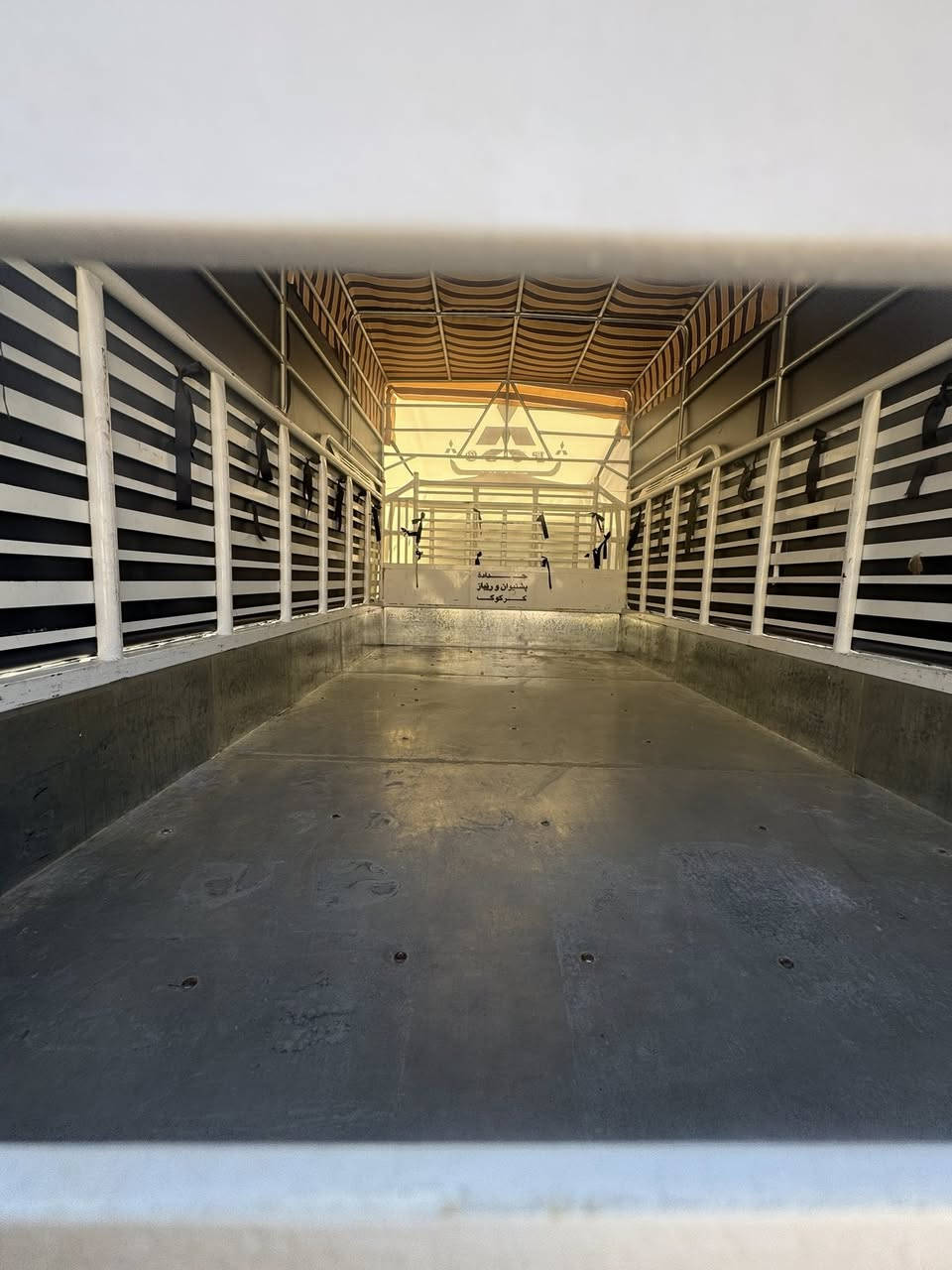 سلام عليكم
كنتر للبيع موديل 2026 فول موصافات سيارة زيرو ممشتغلة رقم سيلمانية محجر بشتيوان سيارة كاملة جادر مال موصل درجة اولى رقم هاتف ***********
