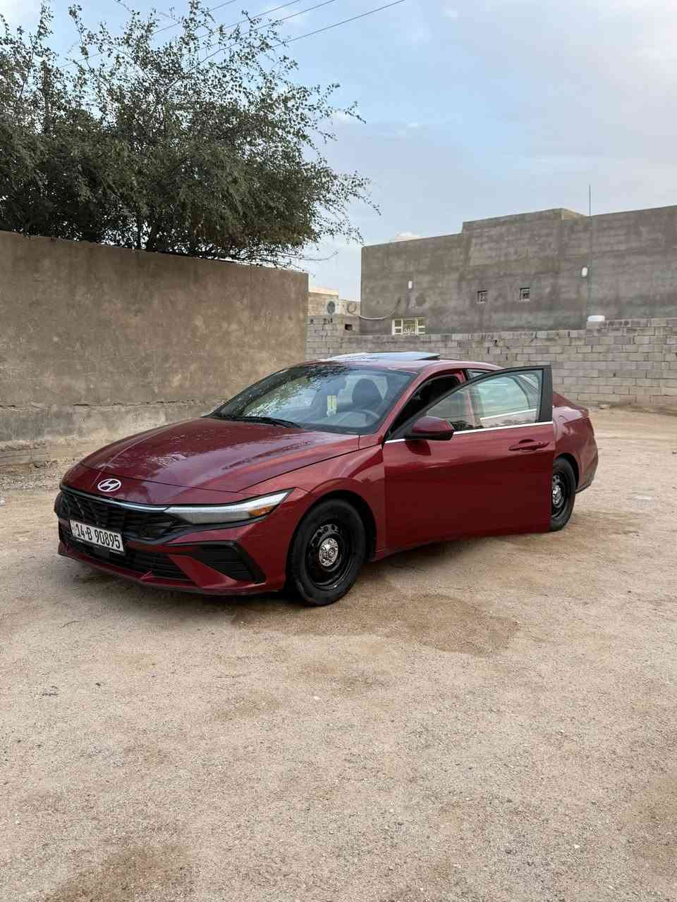 النترا 2024
حرّة – رقم بصرة
فول مواصفات:
كاميرات، حسّاس، رادار، فتحة سقف، تحكّم ستيرن
مكينة 2000 دوش
حادث: جاملغ خلفي خفيف جداً، والحادث بالمنشور
الباقي كفالة عامّة
 
مكاني البصرة 
***********
