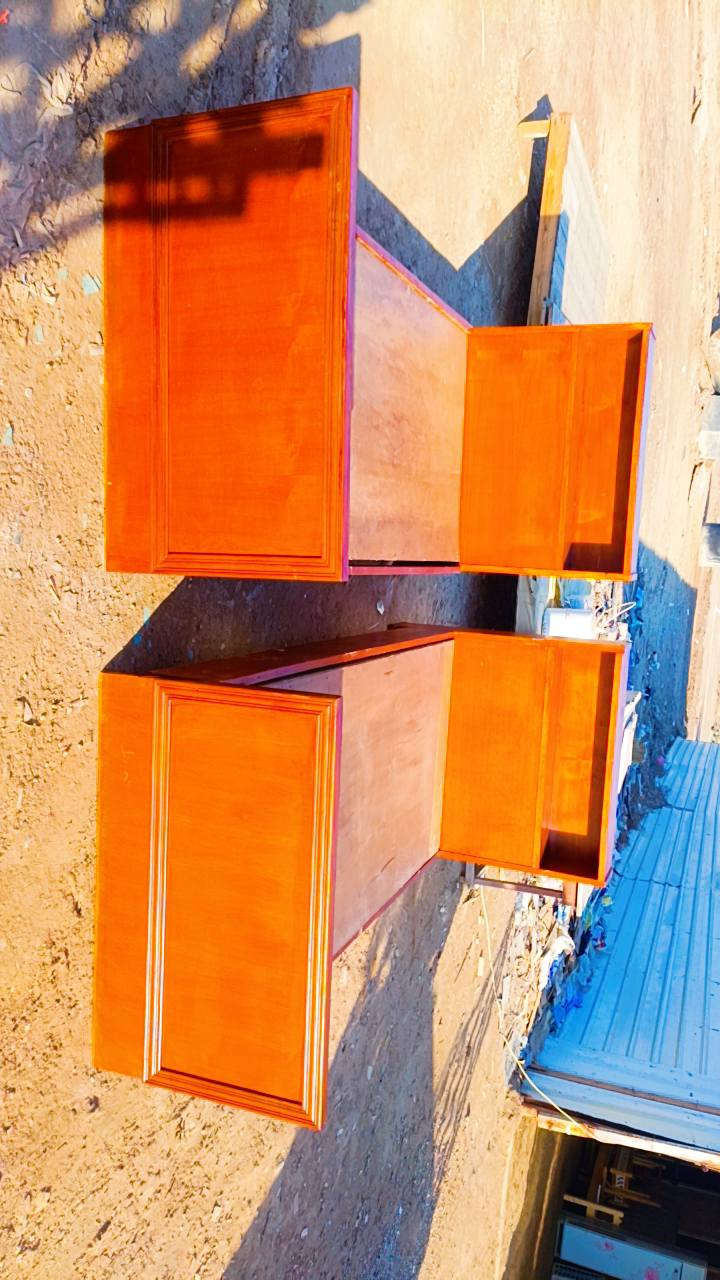 يوجد لدينا مواد منزليه في معرض ومزاد البركه العنوان كاطون الرازي شارع الحولي مقابيل الجملونات ***********
