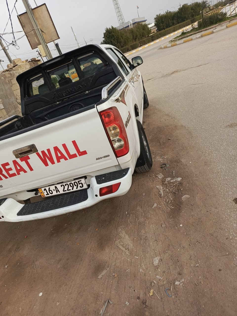 كريت ويل موديل 20 رقم قادسيه دولي سنويه لحد 30مجدد بيه بنيد بي صبغ بدون دواخل وجاملغ الايمن بارد بي قليل والباقى مكفوله مكينه كير حداديه تخم تاير كله جديد ***********السعر ب95
