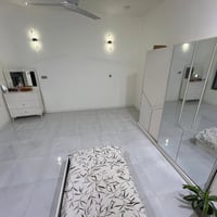 غرفة تركي • نظيفه • ام الخيل