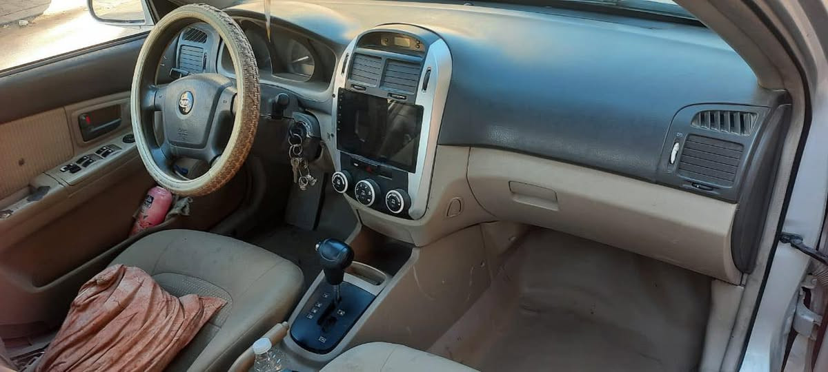 السلآم عليكم كيا  سيراتو موديل 2007 بيها المواصفات المعروفه شاشه حساس كير مكينه  1600 ع شرط حداديه  حلوه تخم  تاير   مصبوغه احزام اثر جراد سياره حلوه تبريد*  بيها ضربه باللغد  صوب العبري السياره حلوه وجاهزه رقم دهوك سنويه ساقطه  السعر *67 * مع المجال العنوان النجف حي الميلاد   للاستفسار الاتصال ع رقم  ***********   واتساب اتصل بيه خير ودلل مكلف بل نشر رقم صاحب السيرة
