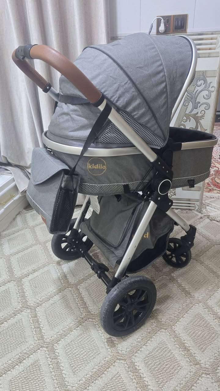 عربانة اطفال ماركة اصلية بيهه هواي مواصفات
سلة تنفصل
جنط ٢ كبار
دبلات بالتواير
تتطبك 
وبعد هواي شغلات
 ماخذهه ب١٥٠ وما مستعمليهه غير كم يوم
سعرها ١٠٠ وبيها مجال
***********
