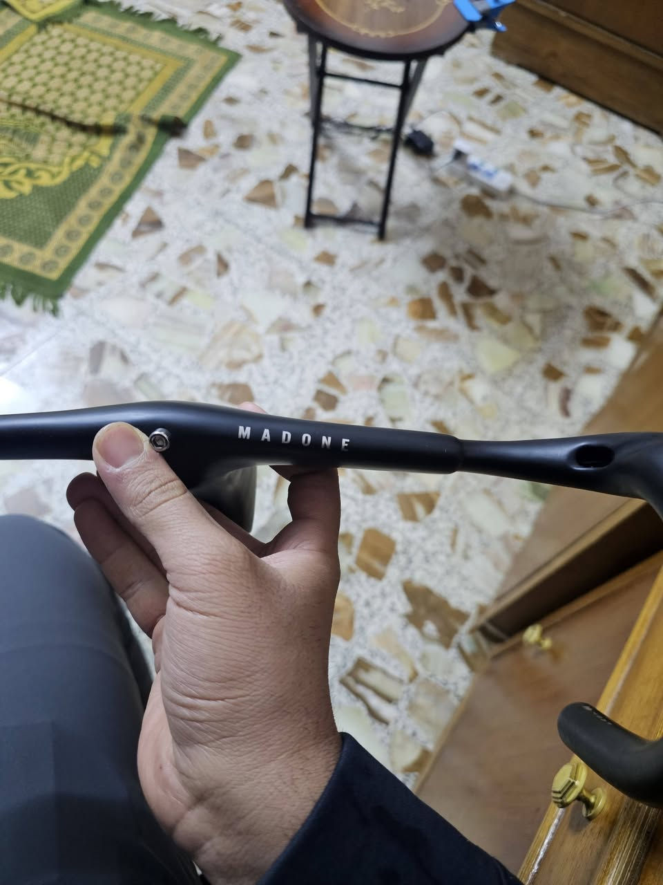 استيرن كاربون فايبر مال تريك مادون السعر ٦٥ الف وحذاء  بايسكل سبورت تجي وياه قواعد هم السعر ٣٠ الف وياه قاعدات مطاره هديه للحجز ***********
