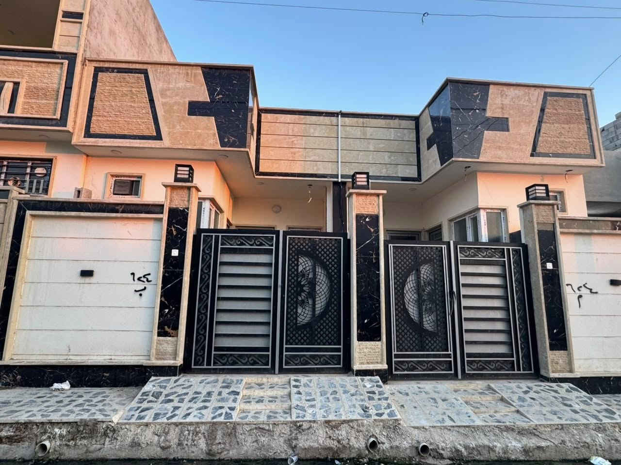 🏠للبيع🏠للبيع🏠
💰 دار سكني سند طابو ملك صرف 
📍 الموقع : السياسين موقع مميز خلف شارع 20 
📐 المساحة: 100 م² | واجهة 5
🔹 #طابق واحد مطبخ استقبال هول صحيات غرفة  نوم
للأستفسار مراجعة مكتب عمار الهزاع او ⬇️
📲 واتساب 
📞 اتصال مباشر:
📞 tel:***********
📞 tel:***********
#عقارات_الموصل
#بيع_وشراء_الموصل
#اراضي_الموصل
بيوت_الموصل
استثمار_الموصل
مشاريع_الموصل
نينوى
عقارات_نينوى
الموصل
mosul
mosul_realestate
مكتب عمار الهزاع للعقار والبناء
