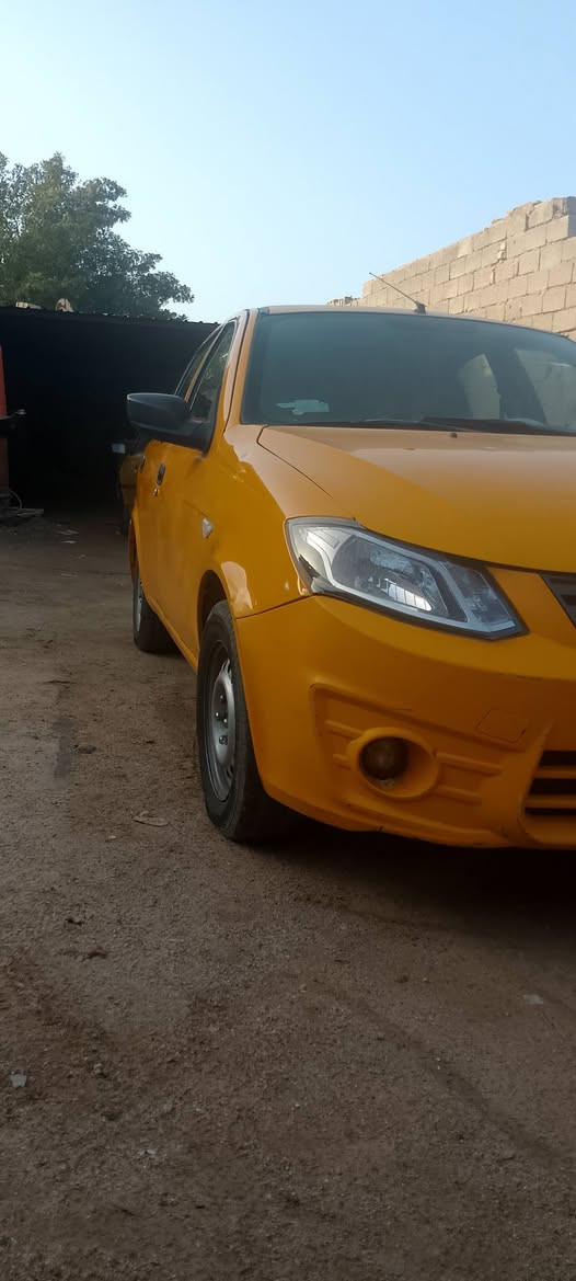 السلام عليكم ساينا موديل 2018 السياره جديده جدآ ماشيه 155 محرك كير حداديه تبريد تتفئه جاهزه من كلشي ترايك لأربيل مكفوله ضربه وتبديل وصبغ ومعجون مكفوله من كلشي السعر 42 عليها هيئه 300 الف ينزلن من السعر بأسم شركة ابن البلد مكاني بصره شارع كوت ثويني مقابل صناعية حمدان وهذا رقمي ***********
