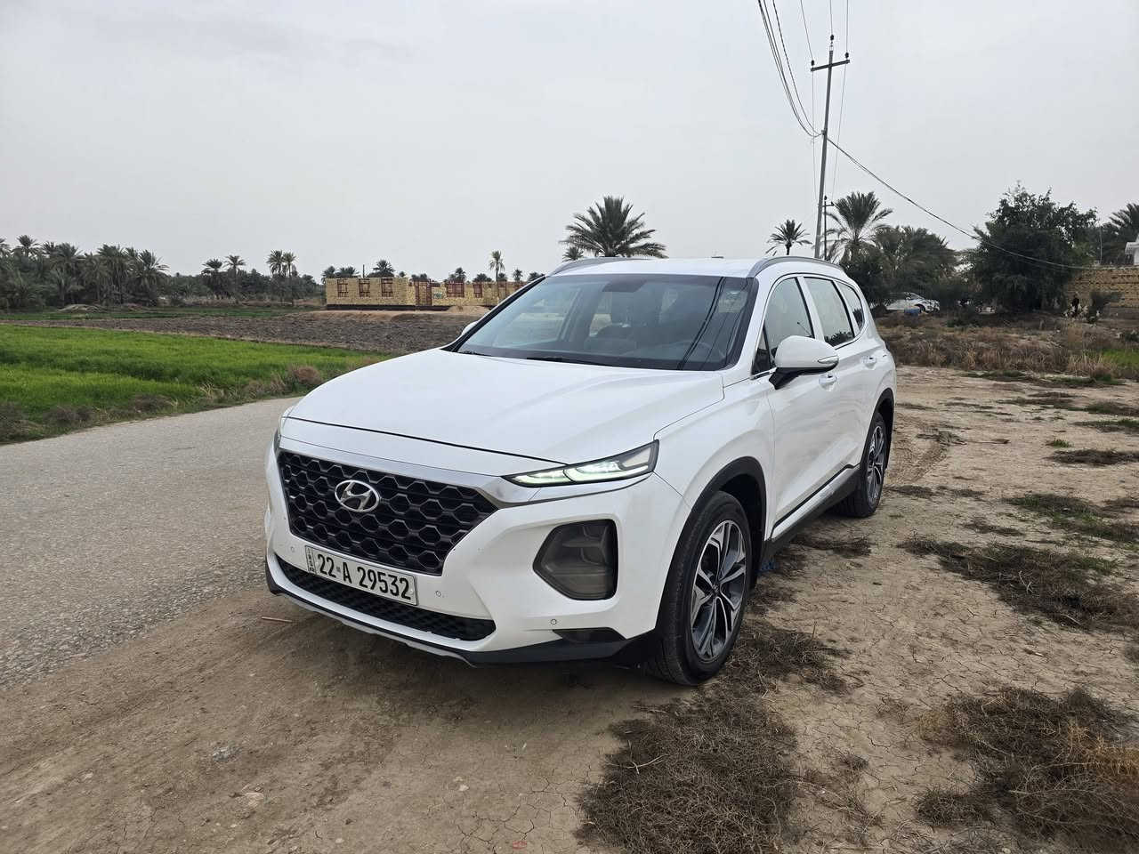 سنتافيه موديل 2020  خليجي للبيع رقم اربیل سنوية
بدون صبغ

6 سلندر 
كير 8 نمر
محرك3500
بصمه تشغيل
بصمتين 
الكشنات الاماميه كهرباء
بردات خلفيه
فول تحكم ستيرن
مثبت سرعة
شاشه جبيره
تبريد منفصل
تبريد 3 قطع 
7 راكب 
حساس امامي خلفي
كاميرات امامي وخلفي 
لد نهاري امامي
لد خلفي
جنطه كهرباء
لايت زنون عالي وناصي
اشاره ترحيب
اشاير بالمري
مري شفط
4 انضمه قياده
شفتات ستيرن
شحن واير لیس
شحن لاسلكي
حدادية ممتازة
 ماشية ١٩٠  الف 
وبعد بيها مواصفات 
233 $ورقة بیه مجال قلیل
مكان السیارة 
النجف 
السيارة بيهه بارد قليل وبيهه اثار حالوب صغير وقليل جدا 
***********
