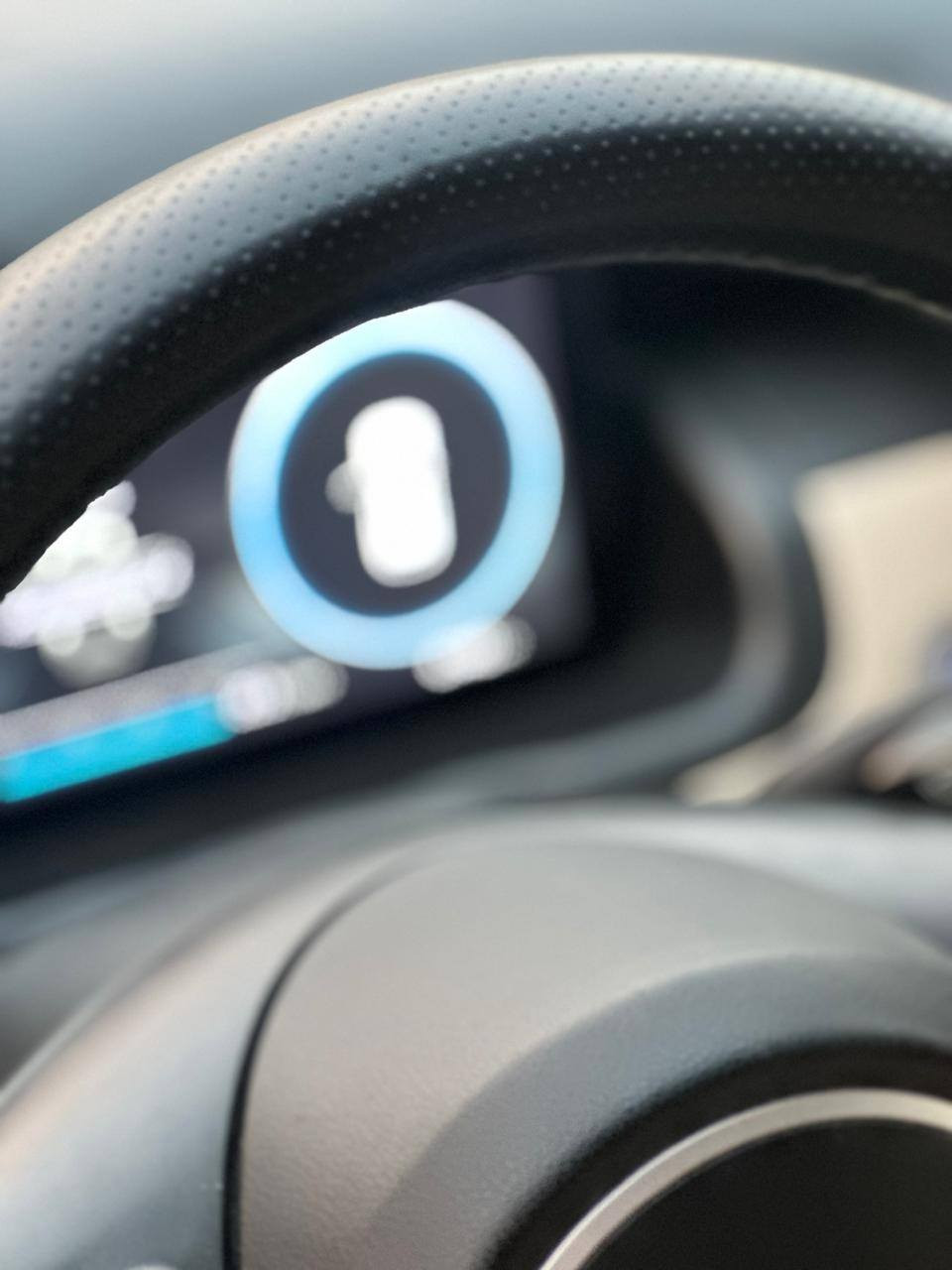 السلام عليكم
توسان موديل 2024 وارد خليجي سياره فول ما عدا الفتحه سياره ماشيه ٦٧ الف سياره مفتوح بيها راجز بيها مكانين او ثلاث بارد بسيط سياره بدون صبغ
المواصفات
١ شاشه 
٢ بصمة
٣ كامره دواره
٤ تبريد خلفي وامامي
٥ حساس أمامي وخلفي
٦ عدسات متحركه
٧ مرايات شفط
٨ اشاره بلمري
٩ ترحيب
١٠ هند بريك دكمه
١١ اوتوهول توقف ذاتي 
١٢ رادار
١٣ ثلاث انضمه قياده ايكو سبورت نورمن
١٤ شحن واير ليس 
١٥ رادار 
وبعد بيها هواي موصفات السعر 208 ورقه للأتصال على الهاتف *********** بغداد, العراق
