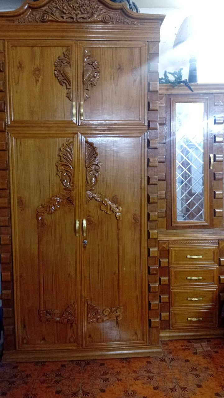 غرفه نوم كلش جديده شخط مابيهاا سعرها مليونين و100 وبيها مجال🩵
***********
