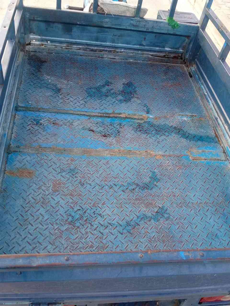 السلام عليكم ستوته للبيع موديل 11 رقم وسنويه كهربائيات مابيها شي كامله مكمله ستوته مابيها شي مكانها حي جهاد للستفسار الاتصال ***********
