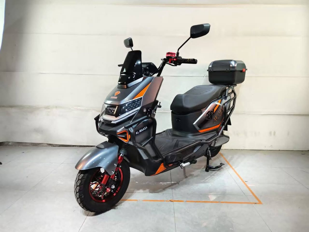 السلام عليكم
موطور شحن للبيع نوع الماسه موديل ٢٦ مشدود جديد بعده طك كارتون صارله ٥ ايام كامل من كلشي بلادي سماعات بلاتوث مدرع بالكامل نظام بك السعر ٧٢٥ وبي مجال الي يريده المكان الرمادي الاستفسار عن هذا الرقم *********** /***********
