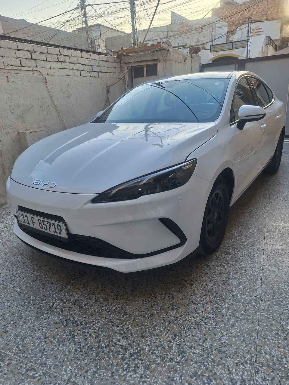 سلام عليكم بي واي دي سيل 5 موديل ٢٠٢٥ رقم بغداد باسمي ماشيا ٦٥٠٠ بيها صبغ بنيد ونص الجاملغ الايسر بدون تبديل والباقي مكفولة سيارة جديدة مكاني بغداد السعر ١٧ مليون وبيها مجال *********** واتس اب مفتوح للبيع فقط تحياتي للجميع
