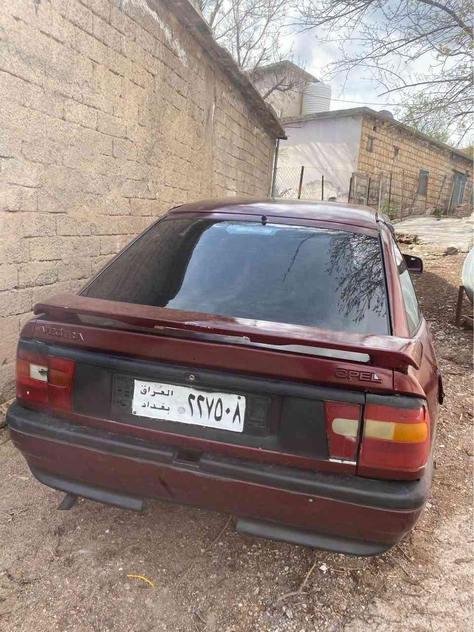 فيكترا مو ديل 1992گير عا دي مه كينه 18 چانته يه ره نگ مارو ني عا م به غ بو جا ني دا خلي سور  بو بتر بيزا ني نا تله فو نا في ژنا ري بكه *********** دهوك, العراق
