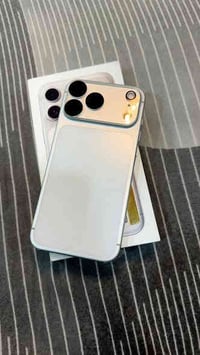 آيفون ١٧ برو ماكس • ٢٥٦ • بطارية ١٠٠