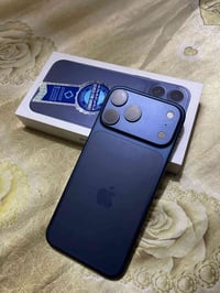 آيفون ١٧ برو ماكس • ٢٥٦ • بطارية ١٠٠٪