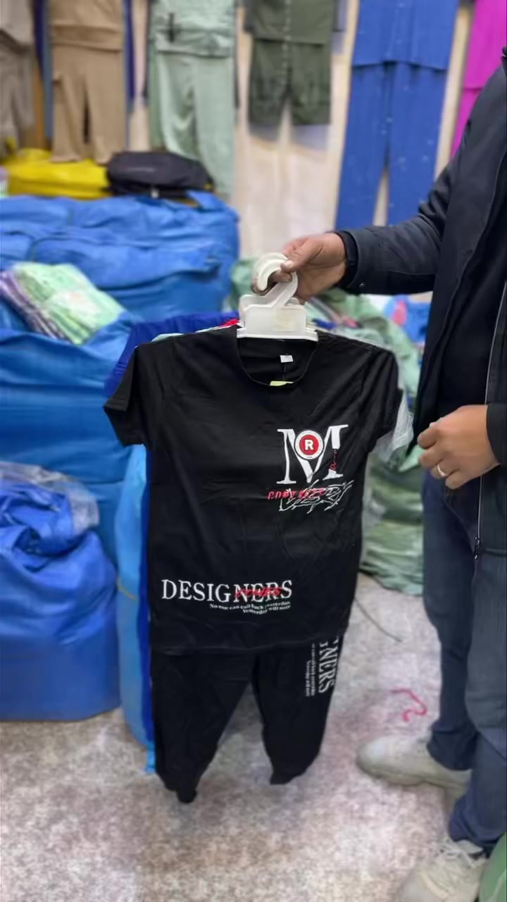 اتراك ولادي برمودة محير قياس 20/17
الخامايةً قطني يلبس من عمر 6 سنة الى 12 سنة
كل هذا والسعر 30 الف 
اقل طلب 5 درزن 
‏يوجد خدمة توصيل إلى جميع محافظات العراق 5 الف
موقعنا بغداد الشورجه تحت التكية مجمع الزبيدي محلات موسى حسن 
***********6/***********
كل ماهو جديد تجدونه هنا https://t.me/o6llg199728
