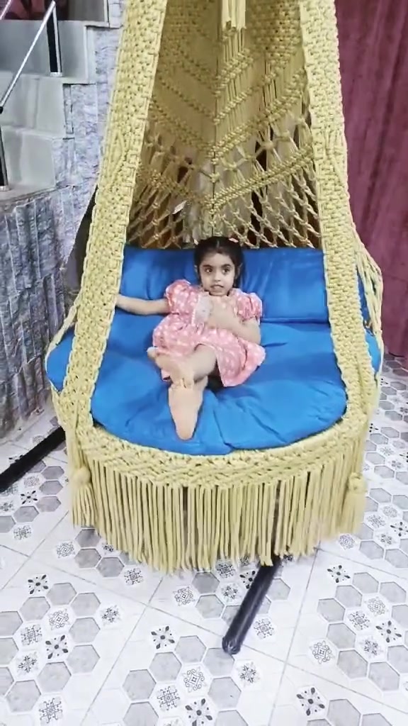 مرجوحه ملكيه عش العصفور مستعمله شهر 

مكان حله نادر

تواصل واتساب ***********
