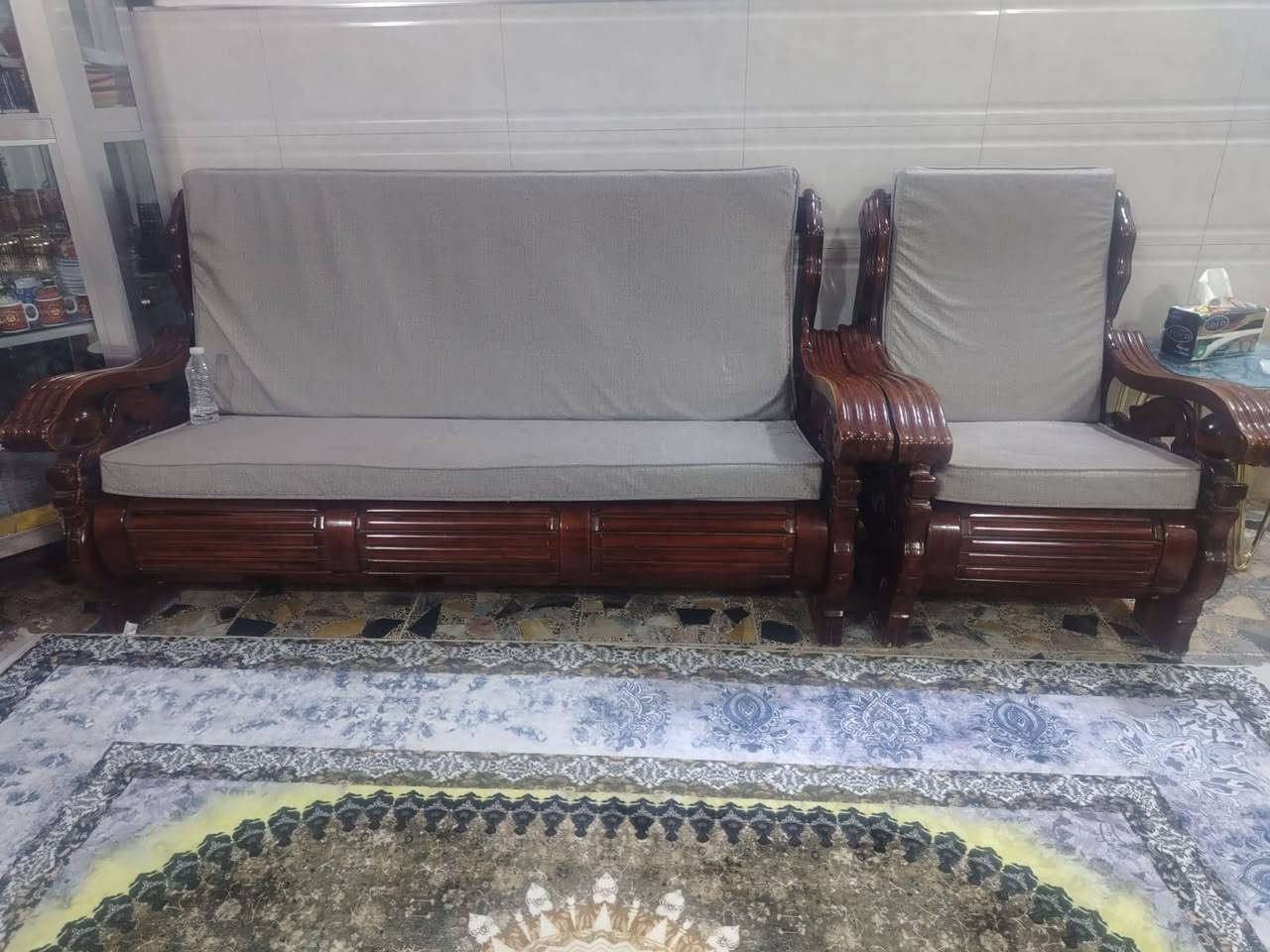 تخم ٨مقاعد دوشمه جديده سعره ٦٥٠  استفسار اتصل ***********
