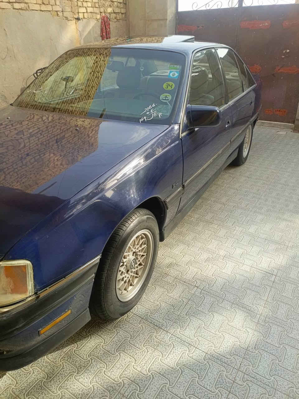 سياره اوبل اوميكه مديل 93 مكينه بلاد 2000 تخم تاير حداديه جديده سياره رقم كركوك مشروع وطني مكاني ذي قار قضاء النصر رقم الهاتف ***********
