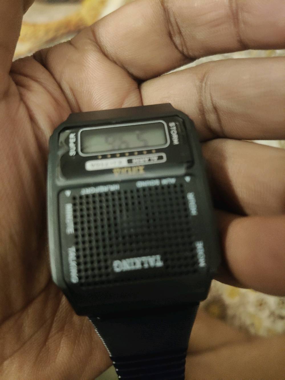 تتوفر بعض الأدوات والمستلزمات والوسائل التعليمية الخاصة بالمكفوفين 
يتوفر كتب واللواح وأقلام بطريقة برايل والعصى الخاصة بالسير والارشاد الحركي :

نظراً لكثرة التساؤلات التي تأتيني على الخاص من بعض اهالي الطلبة المكفوفين عن صعوبة وعدم إيجاد الوسائل والادوات التعليمية وكذلك المهتمين والباحثين والمتبرعين لشراءها لغرض توفيرها لأولادهم وبناتهم وايضا التبرع بها .
نقدم لكم هذه الادوات والوسائل التعليمية الخاصة بذوي الاعاقة البصرية :
-. تتوفر المناحج الدراسية للصفوف المراحل المنتهية وغير المناهية على فلاش أو رام وكذلك ٱجهزة الصوتية التجطسجيل وال MB3
-. تتوفر الساعات الناطقة. 
📕كتاب : (السهل الجديد) لتعلم مبادئ نظام برايل أي القراءة بطريقة برايل .
♦️تتوفر العصى البيضاء تستخدم في السير والحركة .
♦️ ٱلواح واقلام : لوحة ٢٧ سطر + قلم / لوحة ١٠ اسطر + قلم .
♦️ تتوفر لوحات الرياضيات الأباكوز . 


لطلب يرجى التواصل عبر الخاص أو على رقم الواتساب : ( *********** )

🚚 التوصيل متاح لجميع أنحاء العراق ،