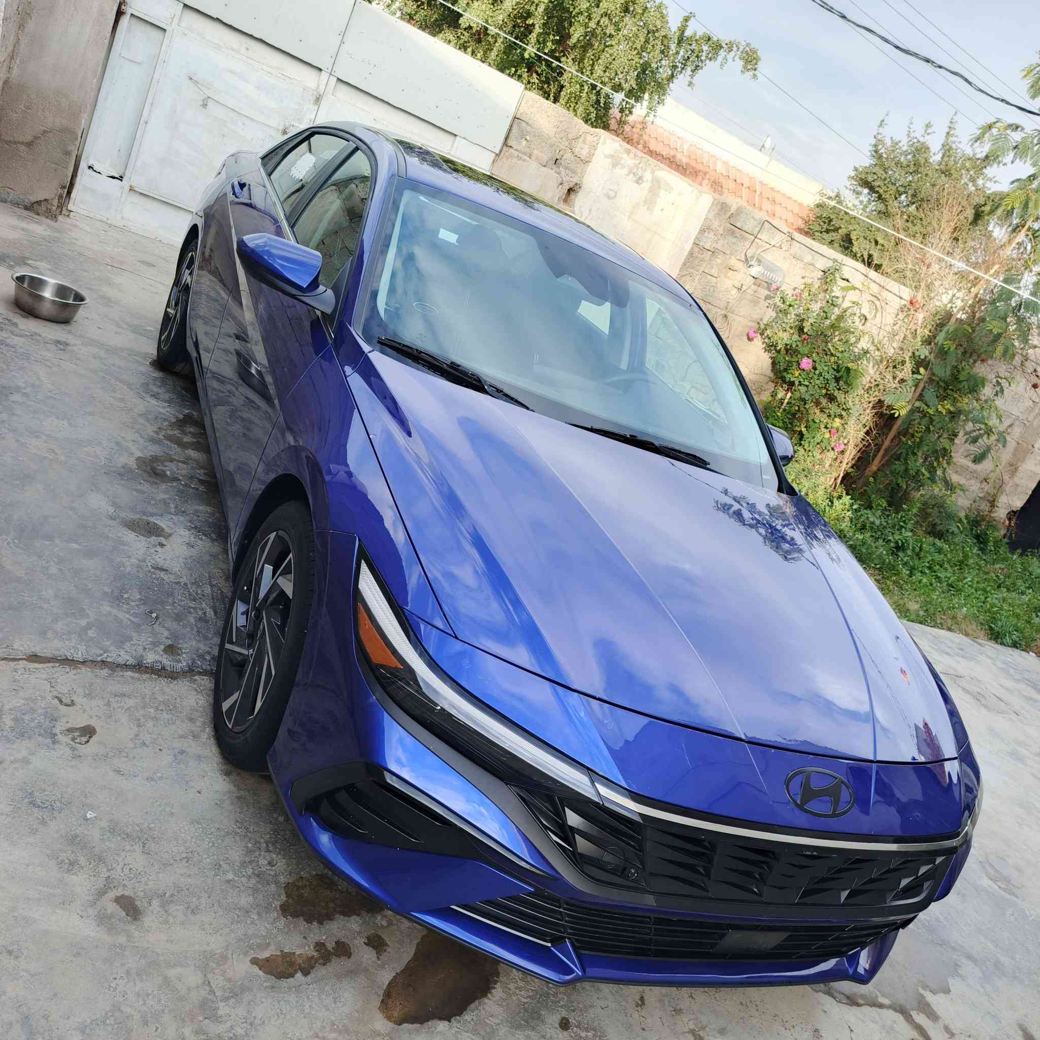 النترا موديل 2025 فول مواصفات وارد أمريكي 
دخول جديد 

فول

المواصفات.......

فتحه سقف اسلايت 

بصمه تشغيل 

بصمه ابواب 

تشغيل عن بعد 

رادار أمامي 

لد داخلي 

كراسي تدفئه

رادار خلفي 

رادار جانبي 

ويل كب 

اضويه زنون ابلادي

تحديد مسار 

مثبت سرعه 

وقوف ذاتي 

مانع اصتدام

شاشه ثلاث انظمه 

شاشه دجتل  

محرك 2000دوش

هند بريك بصمه 

بك لايت لد 

ماشيه 5 الف m

تخم تاير ويل كب 

السياره نظافه جديده 

شرط كفاله عامه 

أرقام فحص مؤقت 

تحويل مباشر  السعر 148

للاستفسار الاتصال ***********
