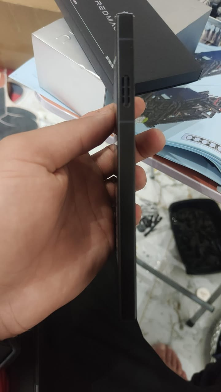ريد ماجك 9 برو جهاز بل كارتون بعده ما مشتغل
ذاكره 256 العشوائية 12
نسخه 5G
ولا مره مشحون 
مكاني زعفرانيه 
***********
السعر 825 بي مجال بسيط
 جهاز غني عن التعريف
