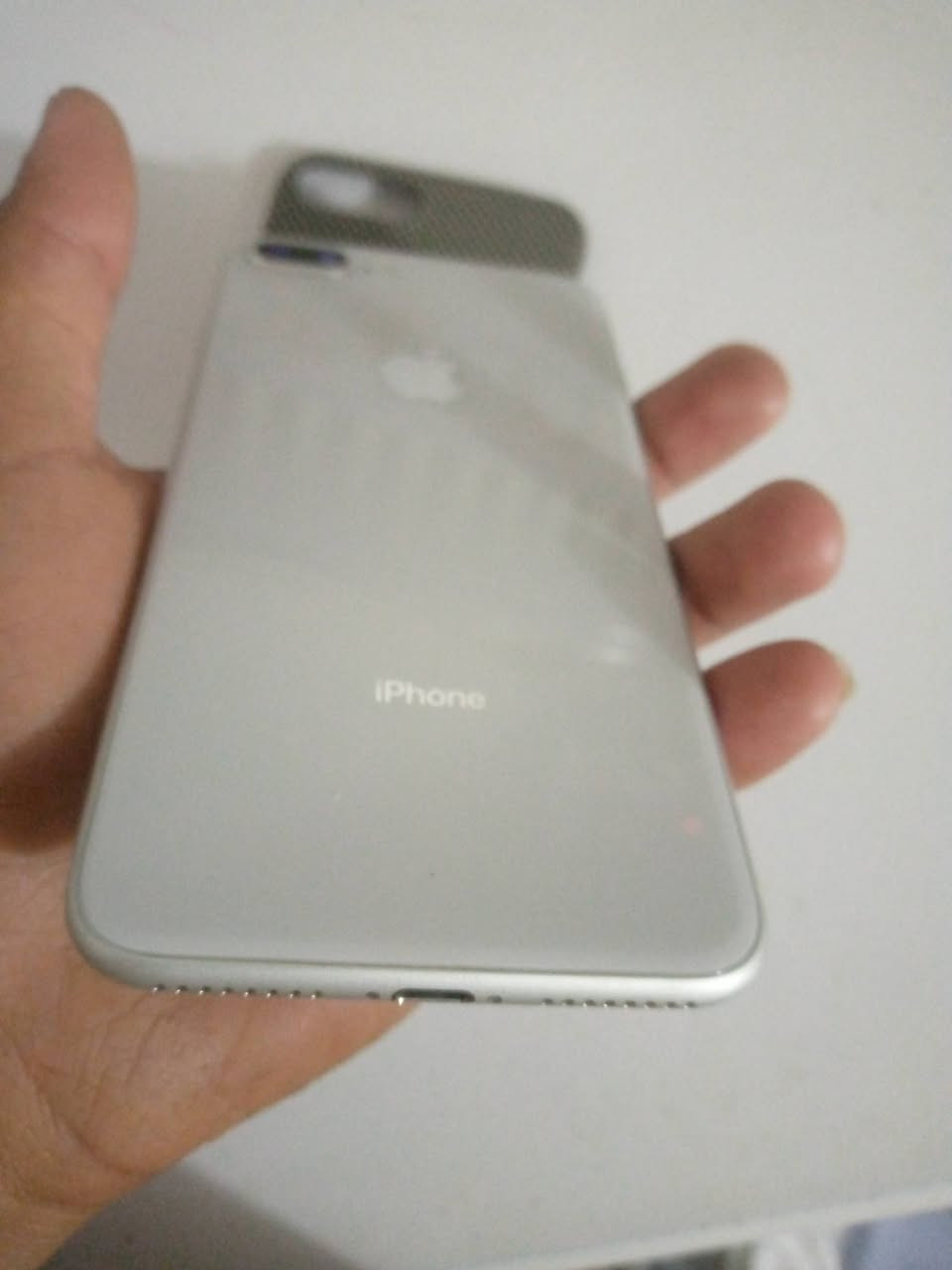 سلام عليكم 8 بلاص الجهاز نضيف حيل كله شغال وبلاد شاشه بلاديه 3 خيارات بطاريه 83 بلاديه شرط لا معلايه ولا مبدله بصمه شغاله سماعات كاميرات خط كله شغال ذاكره 256 نموذج m  ضهر كزاز الجهاز شرط مامفتوح ابد.  اطيك ضمان شهر شرط اذا مفتوح بي شي سعر  ويا حافظه ولزكه وشاحنه اصليات شرط سعر 185 وبي مجال قليل عنوان واسط داموك رقم ***********
