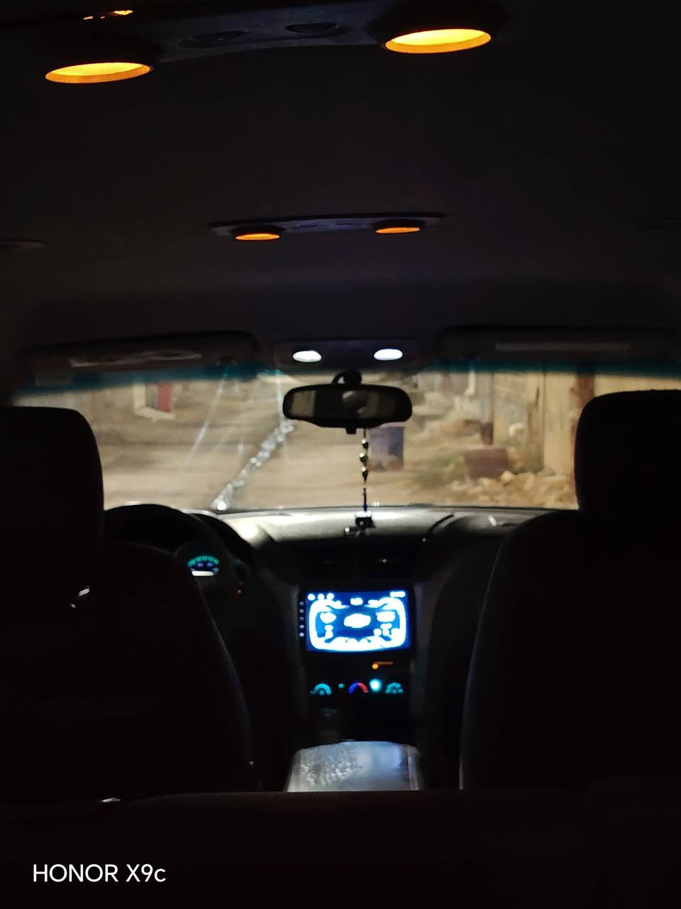 ✨من رخصة الادمن المحترم
✨شوفرليت ترافس 2009
✨رقم بغداد دولي سنوية جديدة باسمي 
✨تحويل ثاني يوم 
✨كير + محرك 3600✈️✈️ جدد جاهزات
✨حداديه من الدعاميه لدعاميه ستوني 
✨مجهزه + تايرات جدد + باتري امس شديته
✨تحكمات سترين مثبت سرعة + شاشة  
✨4سماعات مضخم + سنتر  
✨تدفئه + تبريد قطعتين +منضومه مال تبريد 
✨جديد
✨داخل رصاصي مطعم بيجي 
#ملاحظة: السياره بيه ضربه بل جاملغ الخلفي 
✨مو قويه كلش ابيع حزام...  السعر مناسب 
✨جداً اتصل وبيك خير ودلل 
📍: الدوانية قضاء الشامية ناحية الصلاحية  
✨  سيد مهدي الغرابي ***********
