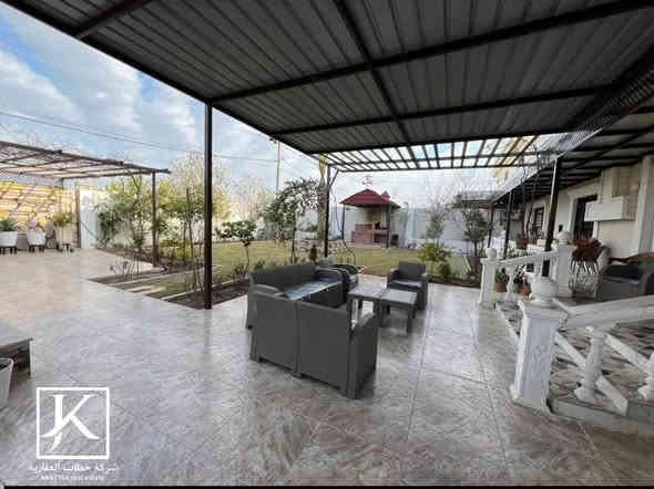 المساحة 200م + 290 م حديقة جانبية
4 غرف نوم 
استقبال - صالة - مطبخ - حديقة - كراج 
______________________________
خانوو بو فروشتن لة شارى زيتون ستى
٢٠٠م + ٢٩٠م باخچه
4 ژوورى نووستن
ژورى بيشوازى - هول - مةتبخ
______________________________
⁨للمعلومات اكثر يرجى الاتصال او زيارة 

⁨0751 798 6067

0784 701 2007
