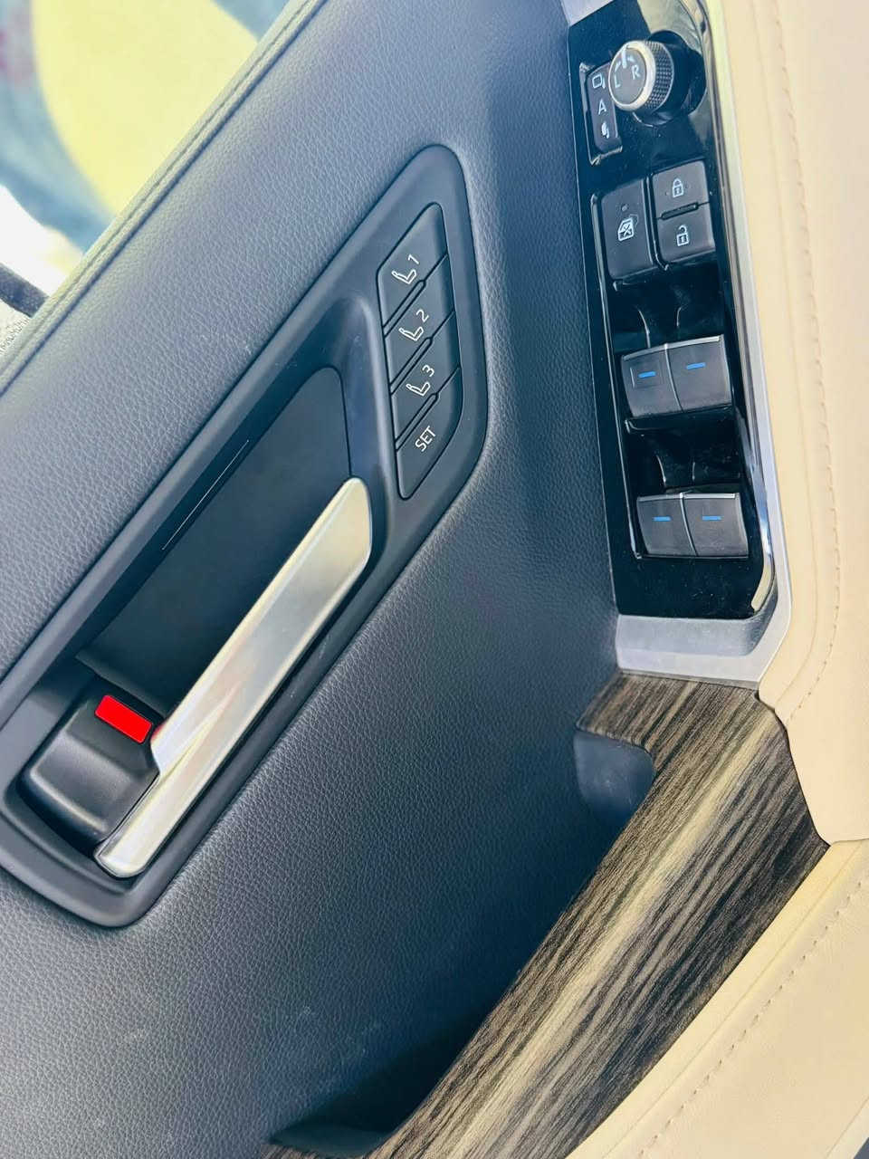 بيع فقط لاندكروز 2024 VX LIMITED
لاندكروز بريم فول مواصفات vx تنفس طبيعي
رادار وكاميرات 360 وكشنات تدفئة وتبريد فول للاخير
كفالة عامة من كلشي مغلفة ppf ضمان 10 سنوات
رقم بغداد بأسمي تحويل مباشر 
سعرها 730 وبيها مجال وكلش مستعجل
مكانها بغداد ***********
