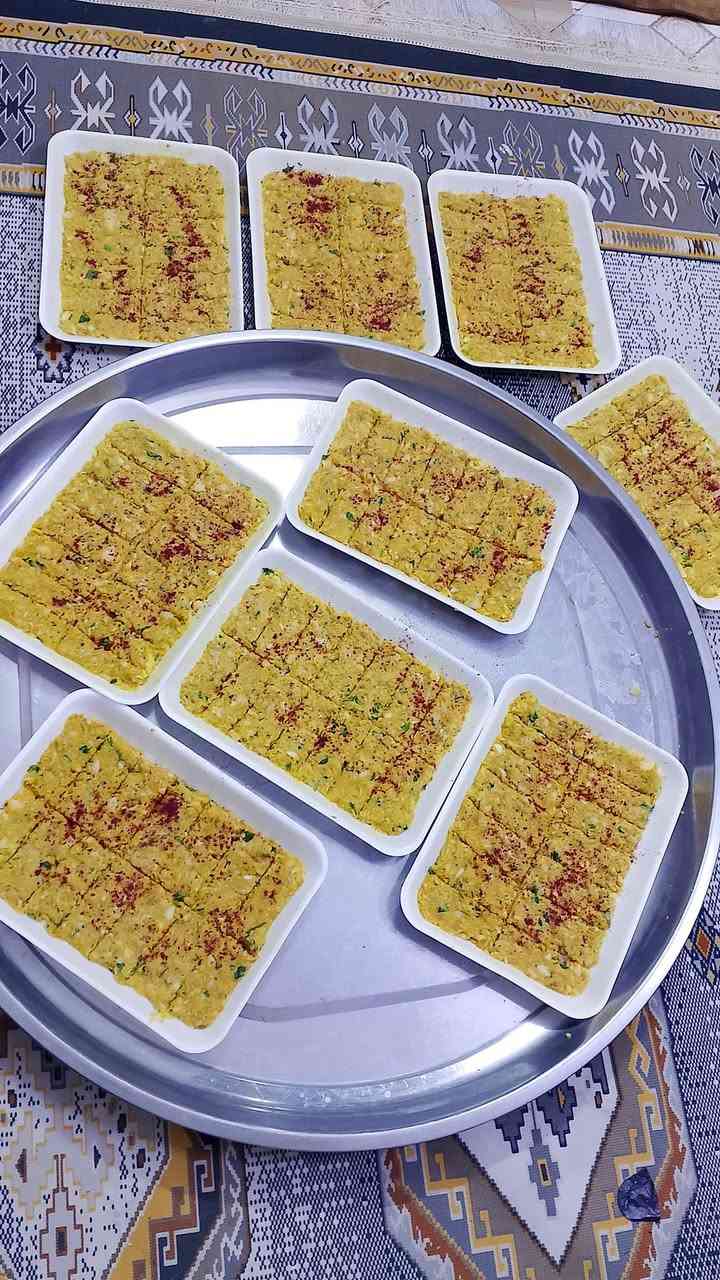 ع بركة الزهراء نبدي من طلبات اليوم بلعافيه ع زبائنا هذه الطلب جان موكب خدام الزهراء بلعافيه عليكم ان شاء الله وثواب واصل بحق الزهراء عجينة كباب عروك الحافظه ب4 الف شغل بيت ونظيف الله شاهد طعم لايعلا عليه التوصيل داخل الشطره الف دينار فقط الحجز مراسلة الحساب او التواصل ع واتساب *********** لرد السريع
