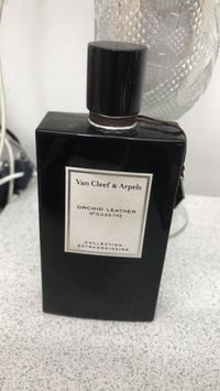 عشق لا ينتهي • مستحضرات تجميل