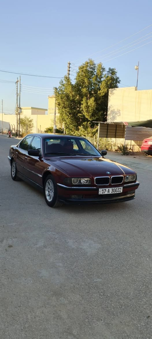 سياره بيئم كاسحه حجم 740اصل مديل 94 مكفوله من الضربه والكلبه والكص والخياس والعيب الشرعي مكينه وكير مكفولات 8سلندر مسكر كير اتوماتيك حداديه 80% كهربائيات شغاله كيجات شغاله فتحه بلقماره رقم مثنى انكليزي بسمي سنويه 29مشروع وطني سياره جاهزه اي نقص مابيه سعره 65مكانه ذي قار المركز 
***********
