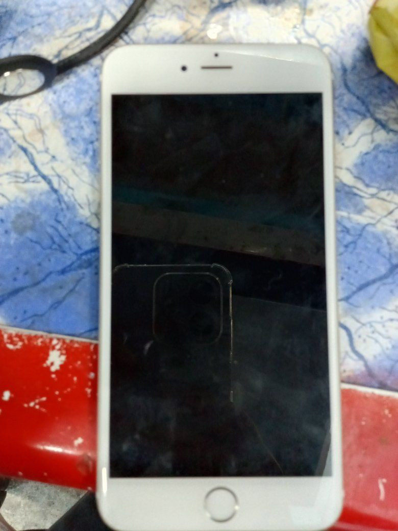 ايفون 6بلص شغال نهايتو 55شراي اتصل ***********
