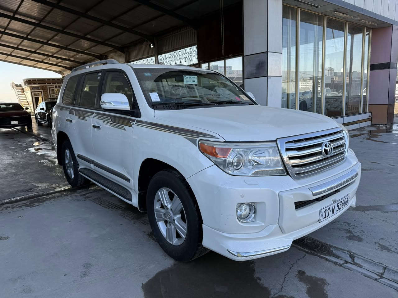 السلام عليكم
لاندكروز 2014 

المواصفات 

فتحة 

6 سلندر 

شاشة حجم كبير 

داخل احمر 

8 ايرباك 

معروفة مواصفات 

السعر 390 

للاستفسار 
***********
