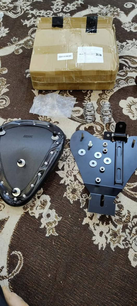 ستيرن ناصي +كشن+جاملغ ببر نفس الي بلصور الجاملغ يرادله صبغ فقط للبيع  ***********
