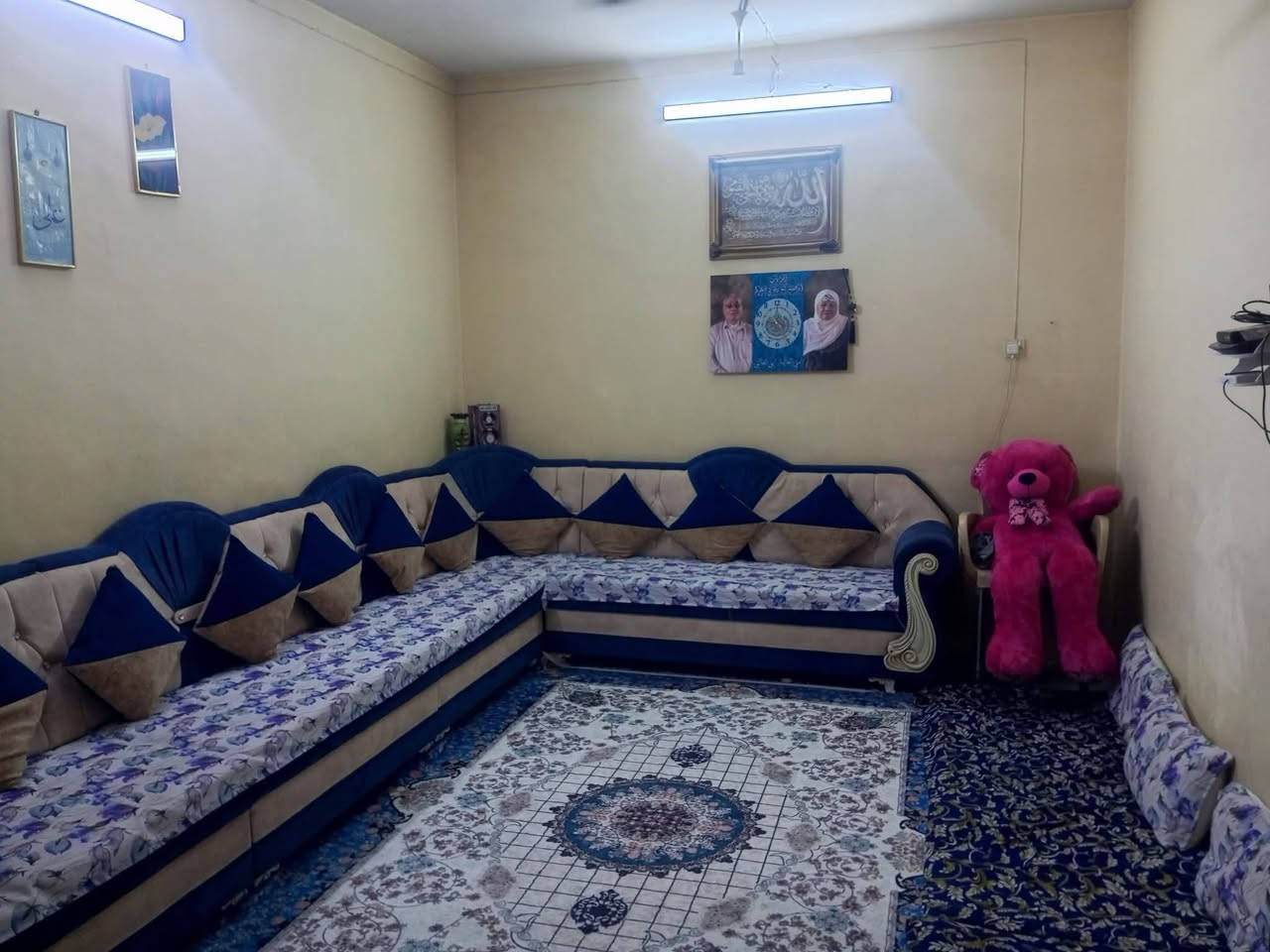 🛑 أعلان
دار +محل للبيع طابو ملك صرف

المساحة 212 متر 

الواجهة 12 متر 

🌍موقع مميز وتجاري💸💰
شارع العام طريق بغداد كركوك مقابل مطعم دار الاستراحه 

☎️للاستفسار اتصل *********** 

أو مراجعة المكتب الكائن شارع العام مقابل حلويات علي الحمداني ودار الاستراحه 
ومن الله التوفيق 🏡
