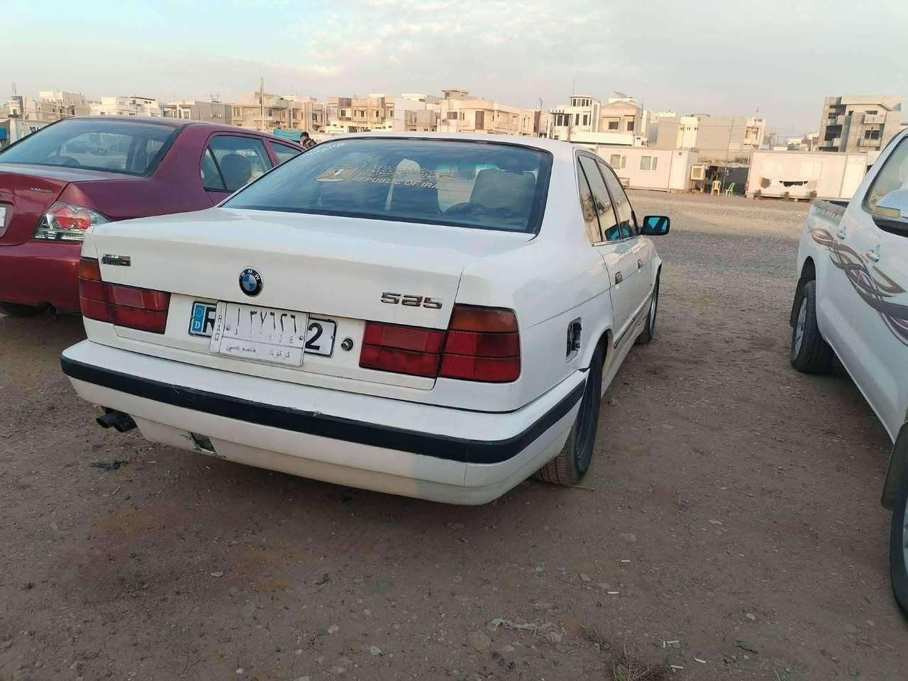بي ام دبليو
الحجم 525
الموديل 1990 
اللون ابيض 
المحرك كبس كير عادي 
الرقم كركوك الماني 
شرط التحويل 
نواقص السيارة الدعامية الخلفية + النمره الرابعة بالكير تفلت وتبريد يعوزه غاز فقط 
السعر 25 قفل 
*********** صاحب السياره
