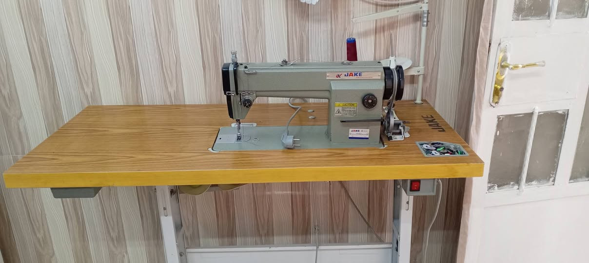 ماكنة خياطه للبيع اخو الجديد مع الميز ٣٠٠ الف


**إذا كنت صاحب هذا الإعلان وتريد حذفه لأي سبب، رجاءا أرسل رسالة إلى الدعم الفني**