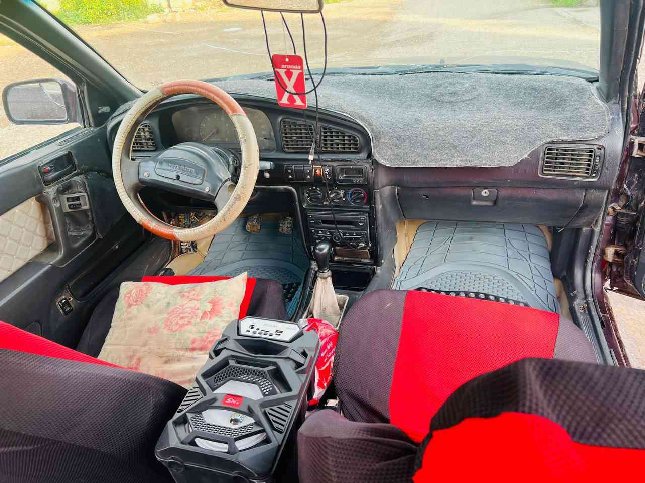 السلام عليكم النترا للبيع مكاني قرب تقاطع القدس السعر ٢٤ وبيها مجال الأتصال ***********
