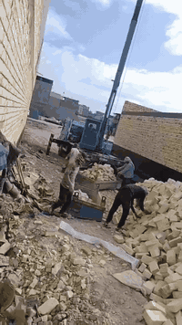 كرين للايجار • تصعيد مواد • صب كونكريت