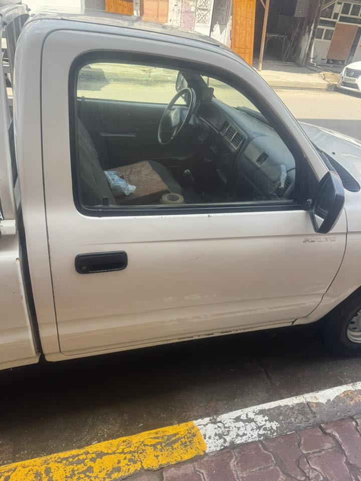 السلام عليكم بيكم تك قماره 2001 كفاله من الصبغ وفتح المكينه وصدر جديد تايرات جديده سياره نظيفه كلش من كلشي ماتصرف عليها دينار تبريد شغال رقم بغداد اباسمي السعر 95$ بيها مجال مكاني بغداد رقم التواصل ***********
