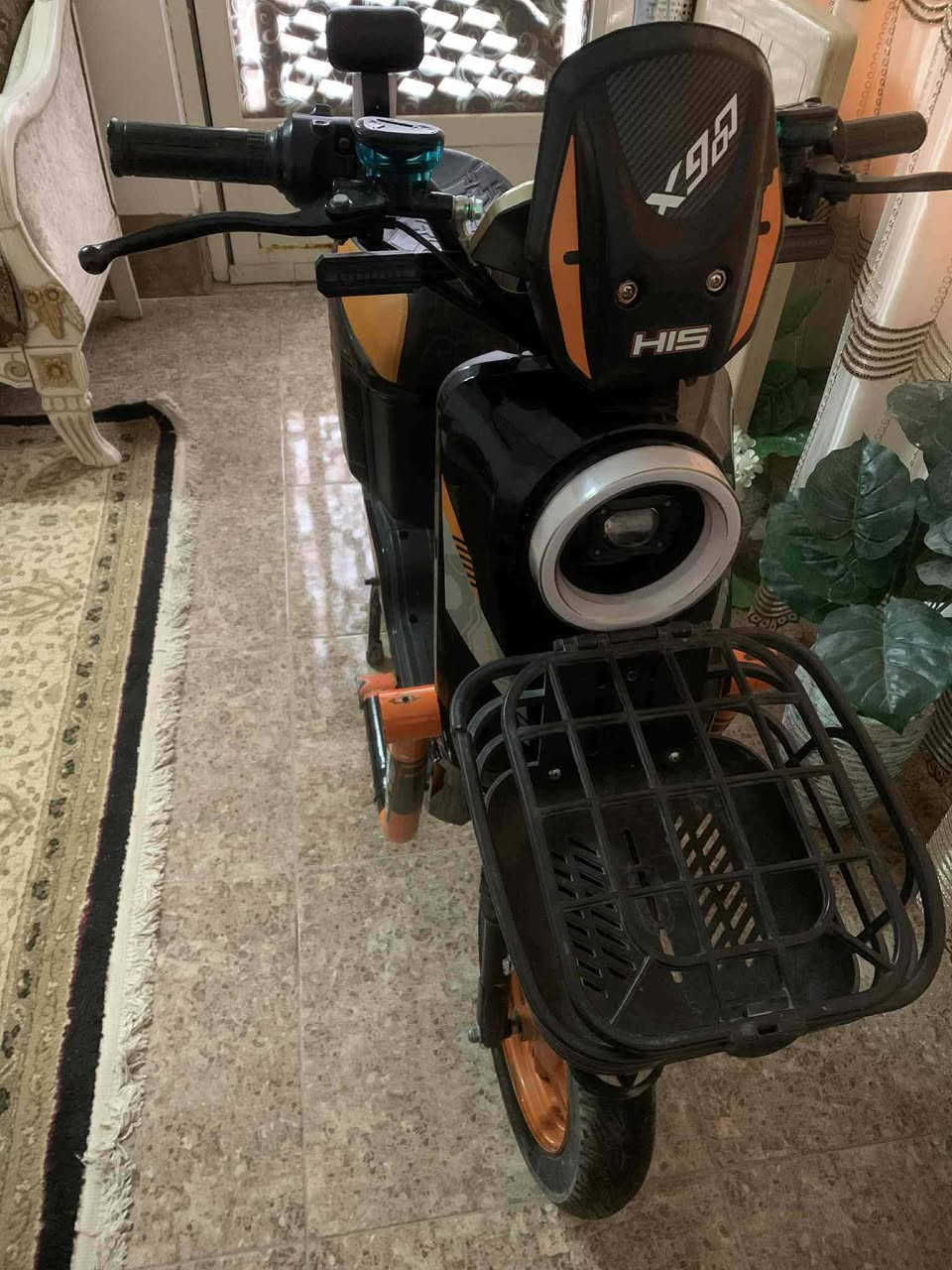 السلا م عليكم. ماطور إكس 900   للبيع. كلول.  شغال.    للبيع. مواصفات معروف 5 بطاريتو. فول.         كل واحد 32 امبير. ل سطابات. شغال. ماتصرف. عليه. شئ. بس.      ا دكمن.  التبديل.   سعرو 400 بي مجال مكاني موصل مزارع زيونه قرب المرور.   رقمي. ***********.        موجود خاص
