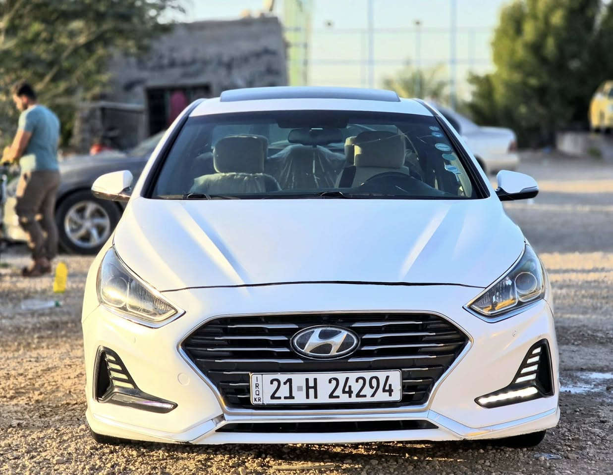 السلام عليكم.                  رمضان كريم.                         سوناتا 2018 سبورت وارد أمريكي رقم سليمانيه سنويه لل2028. مواصفات فول الفول واحد على واحد صورة الحادث مرفقه بالمنشور كير مكينه حداديه تخم تاير باتري عليهه ادامه غرفة احتراق جديده السياره تراي زيرو ونعمه من الله جاهزه من كلش احلى من الصور بهواي ماشيه 123 مكان السياره نجف السعر (127) وبيهه مجال الرقم ***********
