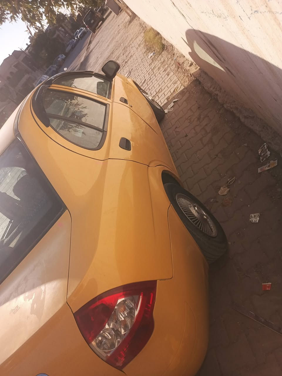 السلام عليكم طيبه 2016 سياره جاهزه بيها بس ما بين طاختني توك توك السعر 36 وبيها مجال وكان حي الخضراء مقابيل العامريه الجير يفلت بس النمره الرابعه ***********
